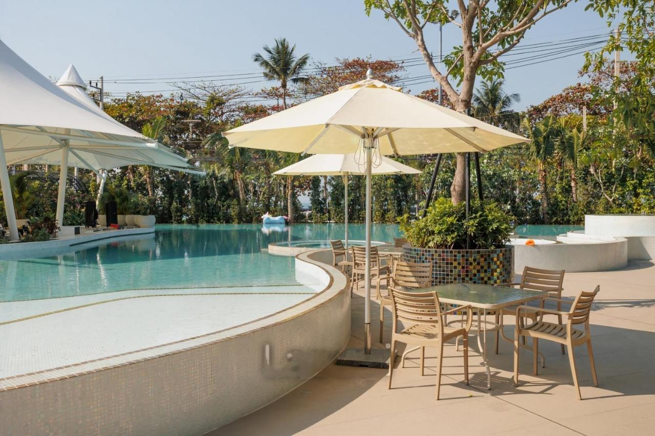 חוף ג'ומטיין Luxury Sea View Room Beach Front Luxury מראה חיצוני תמונה